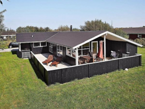 8 person holiday home in Hj rring